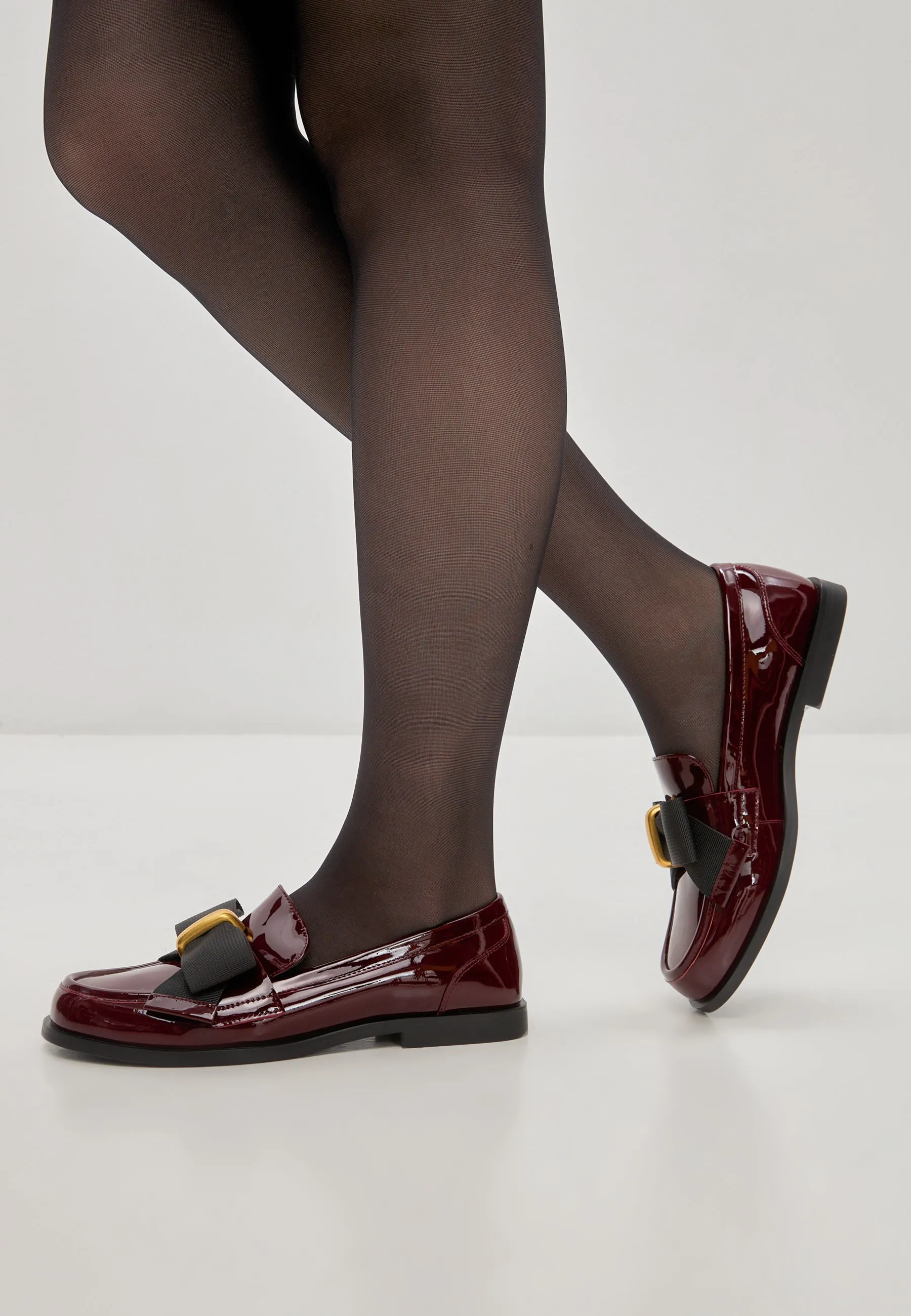 Elegant Loafers with Gold Bow Dorothy - Patent Red