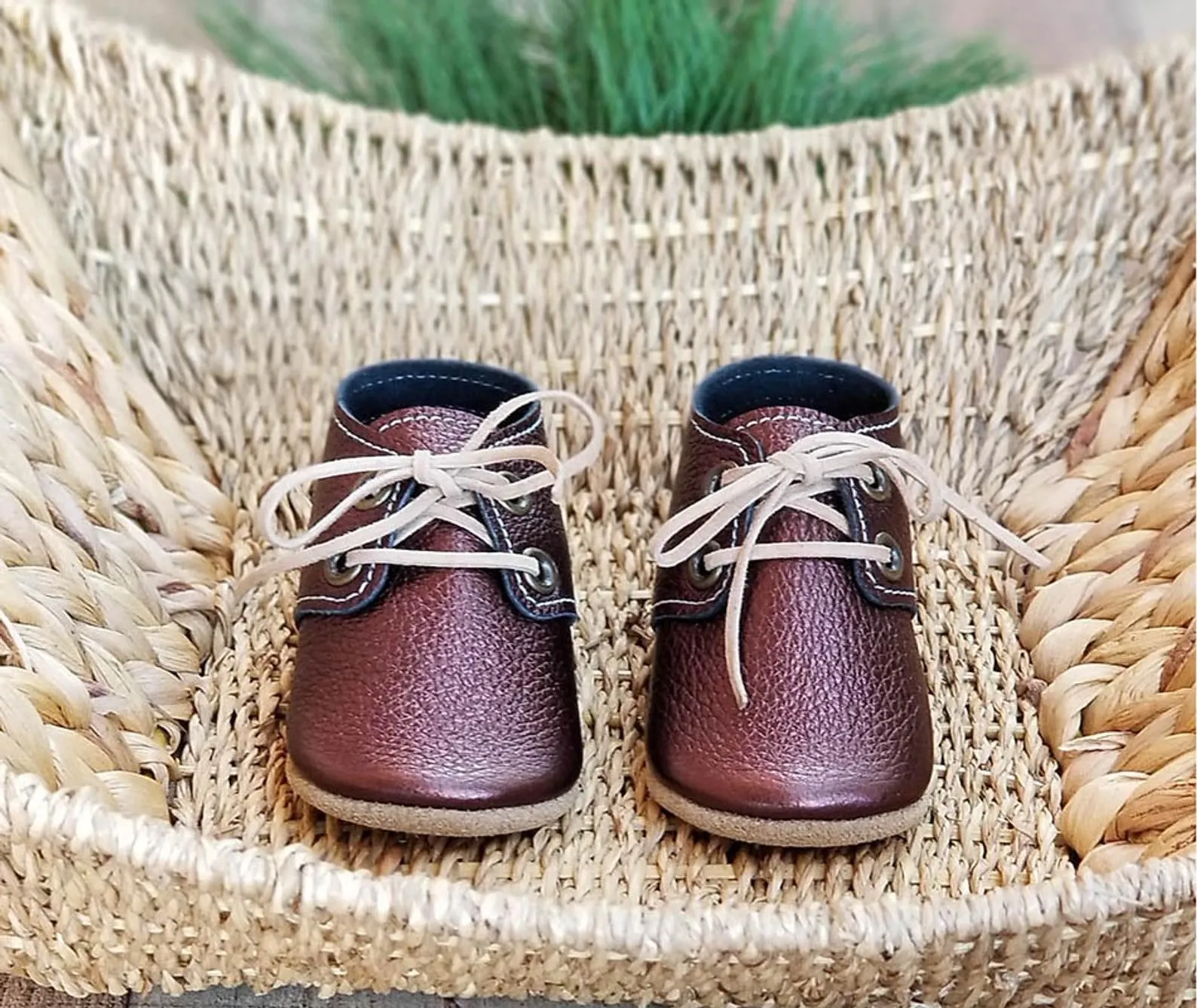 Lace Up Oxford Moccasin - Metallic Burgandy