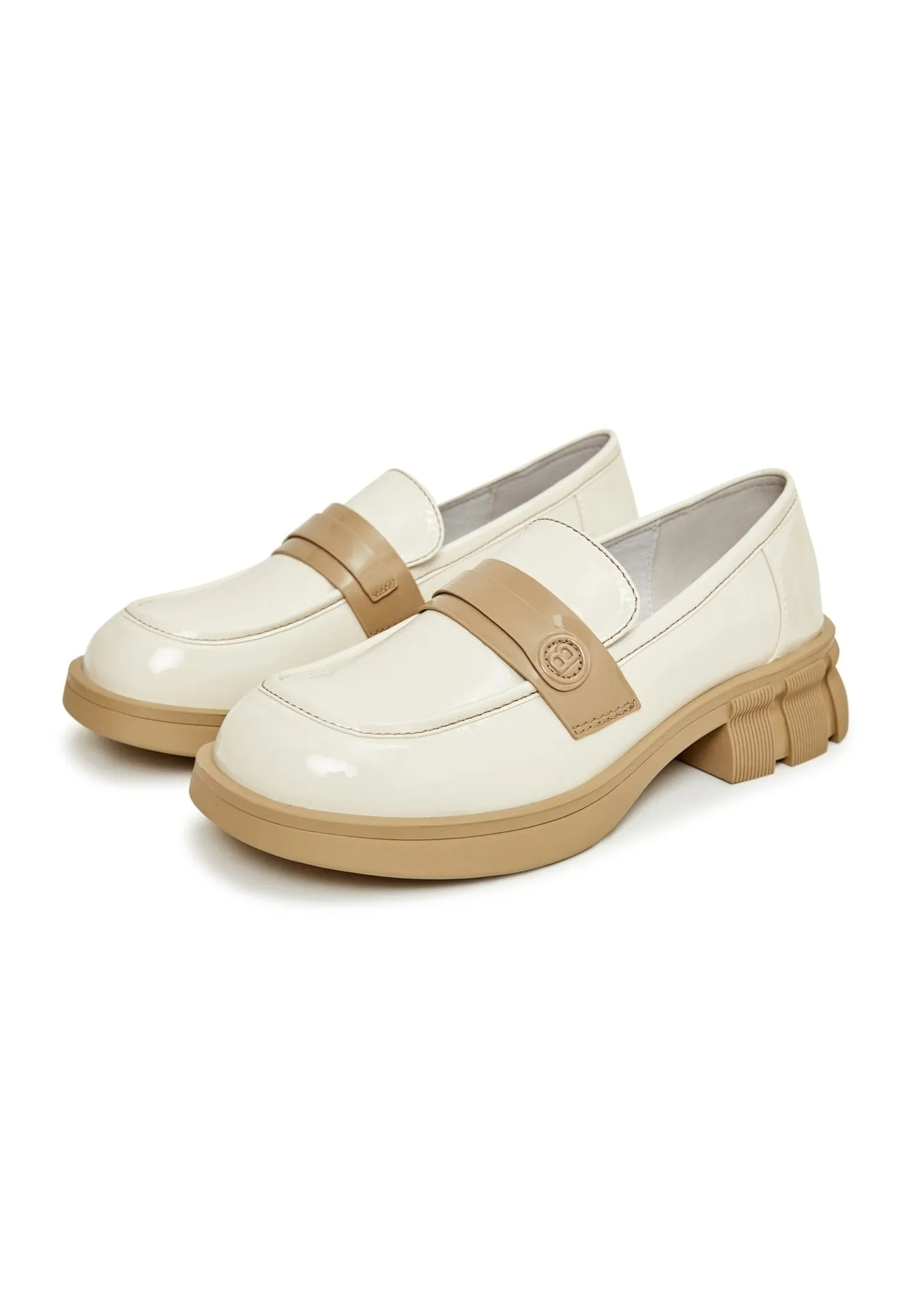 Patent Leather Loafers - Beige