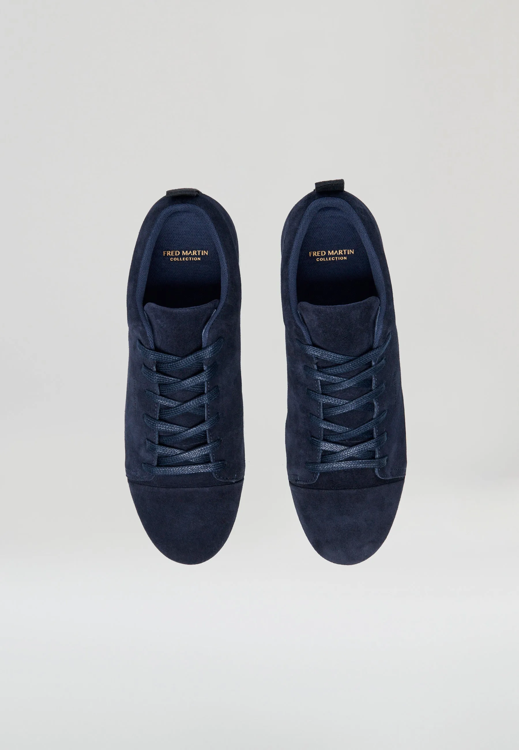 Sneakers - Classic Valetta Navy Suede